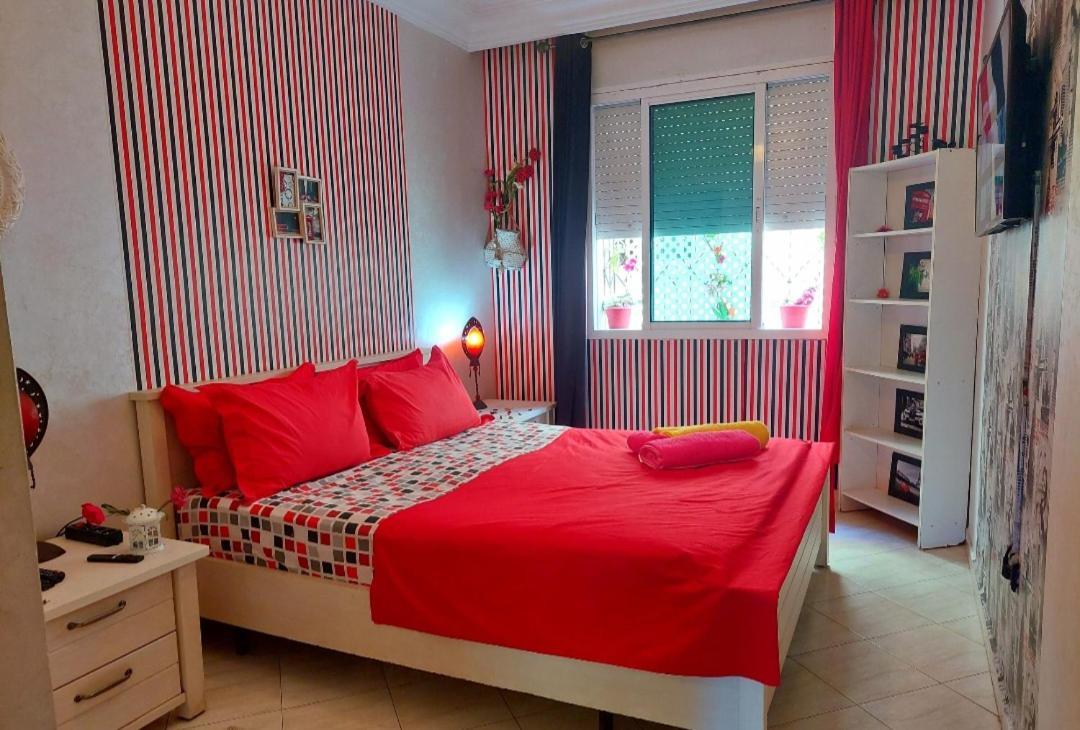 אל ג'אדידה Stay Here, Nice Apartment With Garden View In Center, 1 Min Walk From Beach מראה חיצוני תמונה